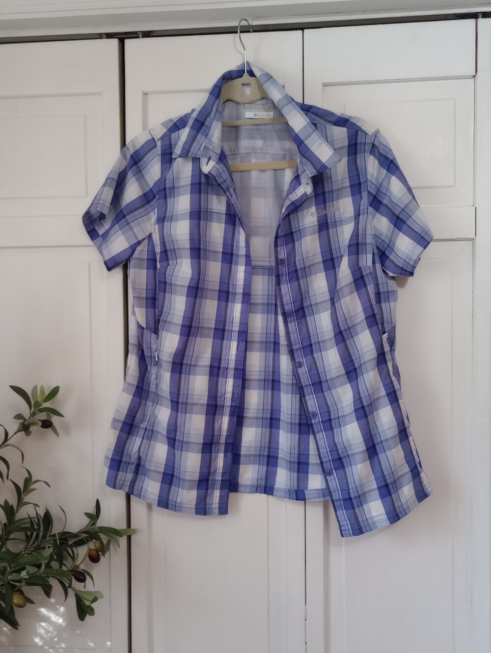 Columbia Omni -Shade Sun Protection women's shirt size Medium - Picture 2 of 6
